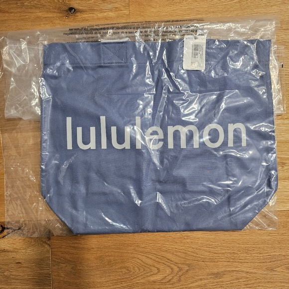 NWT Lululemon Double-Handle Canvas Tote Bag 17L Oasis Blue/Vapor - Picture 4 of 5